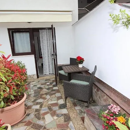 Apartments Vita 3*