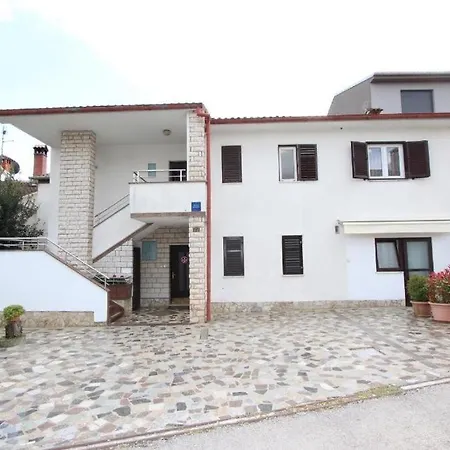 Guest house Apartments Vita 3*